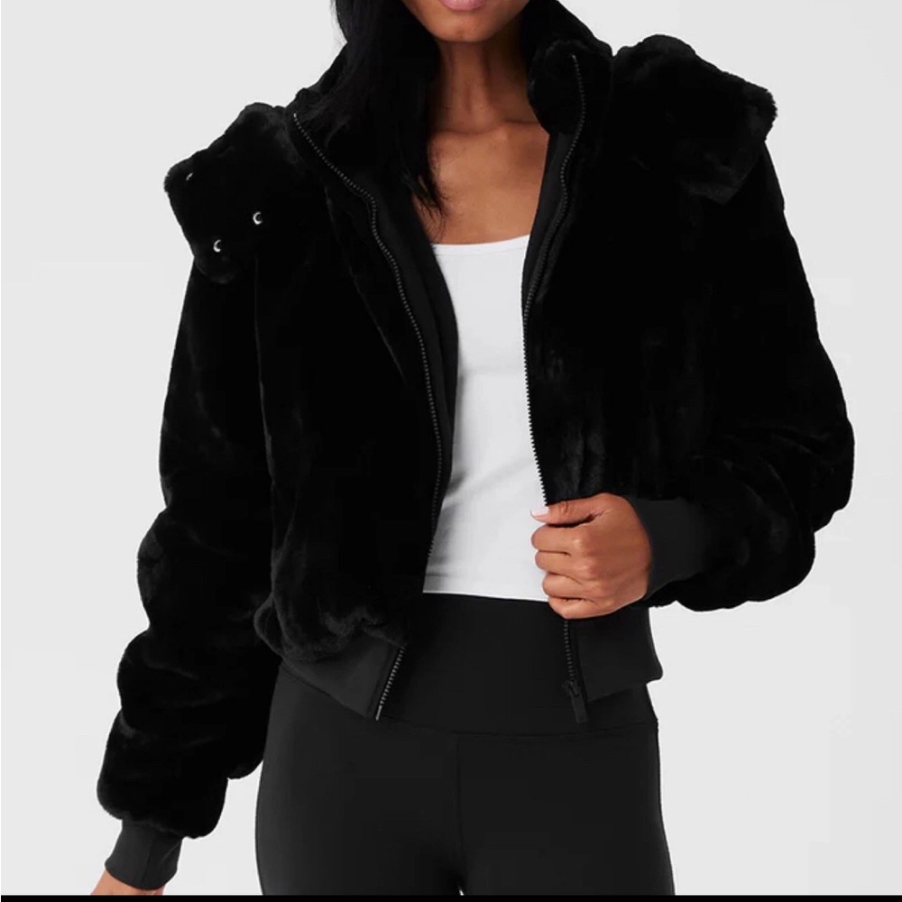 Alo Yoga Faux Fur Foxy Jacket Black M